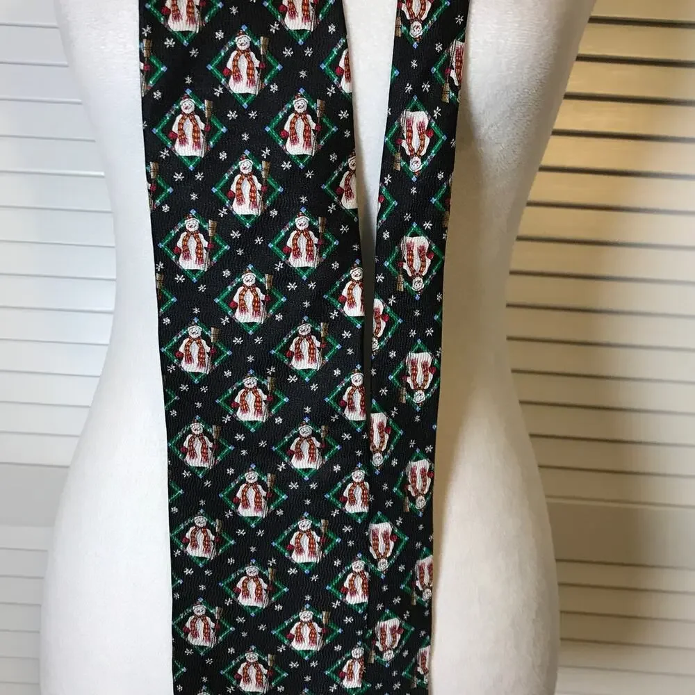 NWT Holiday by MMG Snowman Christmas Theme Wide Short Silk Necktie